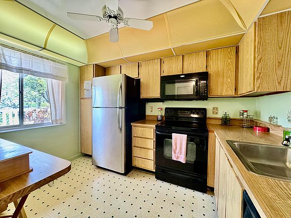 5th image of 7145 Huntington Lane #102