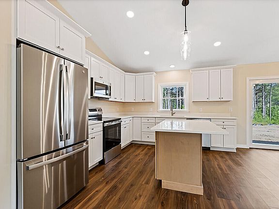 3rd image of 12 Mariner Way