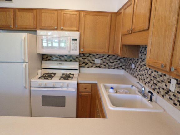 3rd image of 9432 S Kolmar Ave #2A