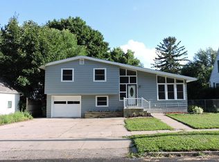 111 Frederick Ave, Fort Atkinson, WI 53538