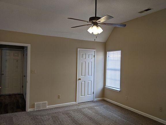 4th image of 9599 Chi Chi Ln