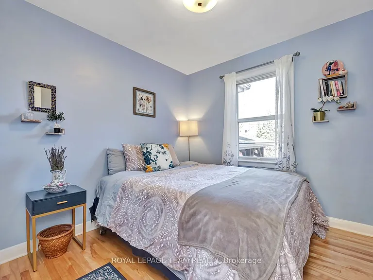 1233 Cheverton Ave — Photo 24