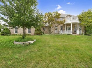 212 Abbey Glen Ln, Weldon Spring, MO 63304