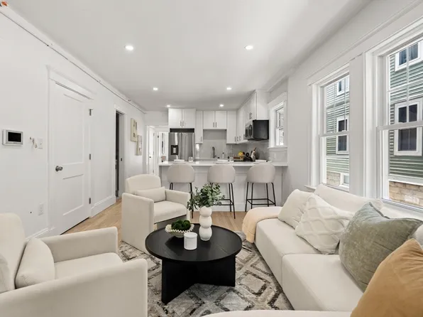 60 Derby St APT 3, Somerville, MA 02145
