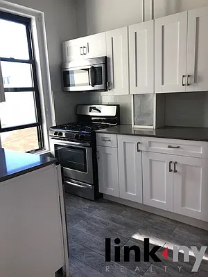 Rented by Link NY Realty | media 31