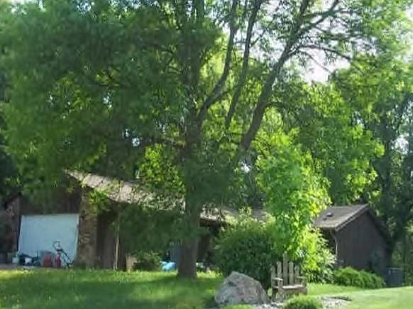 2nd image of 102 Woodland Cir