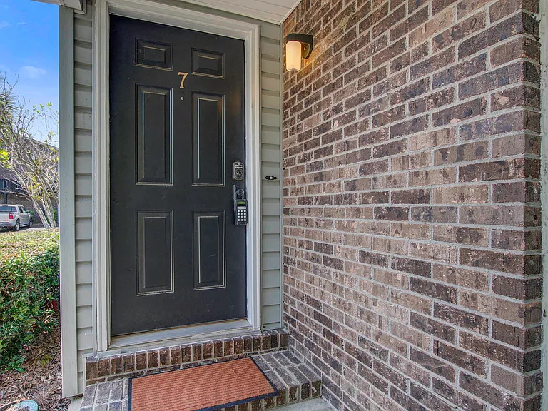 2494 Etiwan Ave — Photo 20
