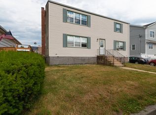 2701 Peconic Ave FLOOR 1, Seaford, NY 11783
