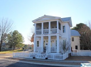 111 Laurel St, Pisgah, AL 35765