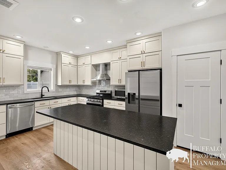 1426 Fremont Ave — Photo 10