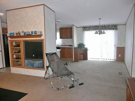 3rd image of 247 Klepper Ln