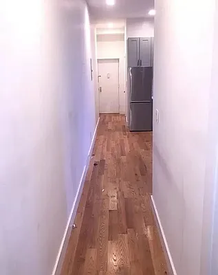 Rented by Max Apt LLC | media 4