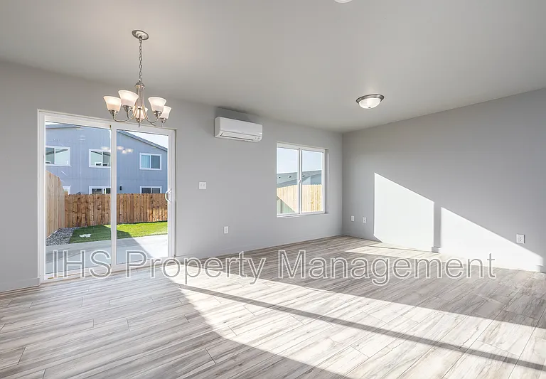 2511 Ronan St #A — Photo 21