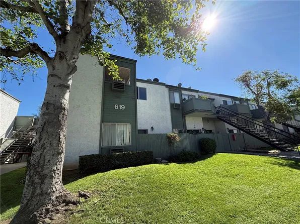 619 N Bristol St Unit 23, Santa Ana, CA 92703