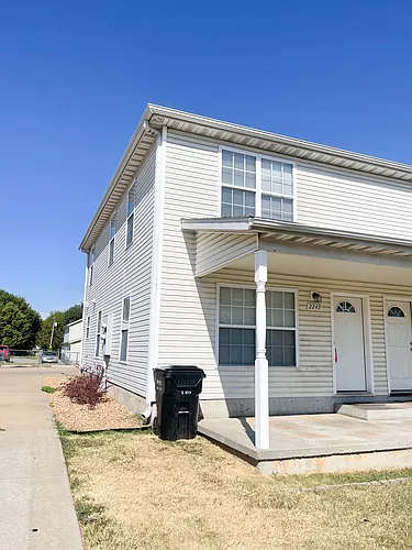 2249 N Pickwick Ave #1 Photo 1