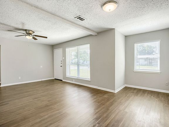 5th image of 1707 Summit St