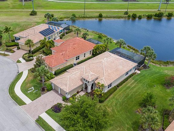 3rd image of 102 Cipriani Ct