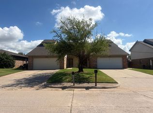 1312 Summerton Pl, Yukon, OK 73099