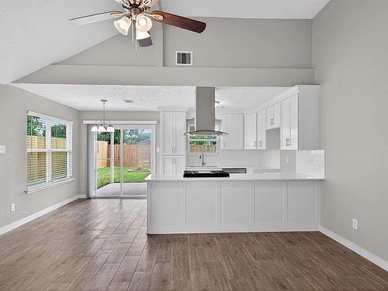 12534 Warrenwood Dr — Photo 5