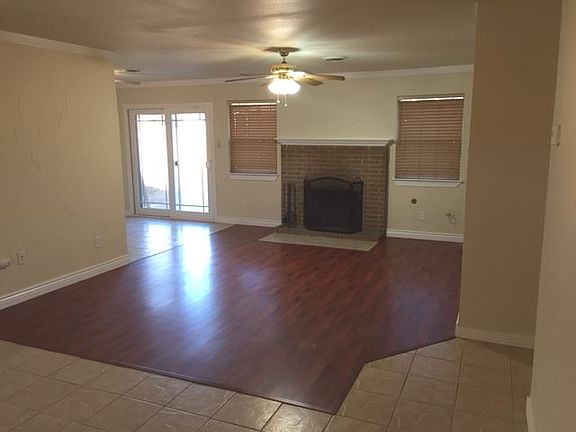 2nd image of 2812 Norwood Ln