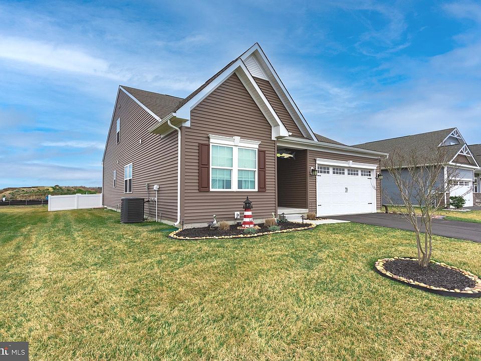 1st image of 27966 Hatteras Dr