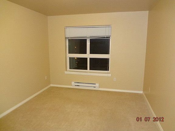 3rd image of 2805 NE 125th St APT 506