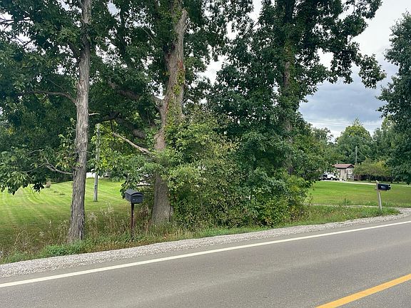3rd image of 3520 Columbiaville Rd