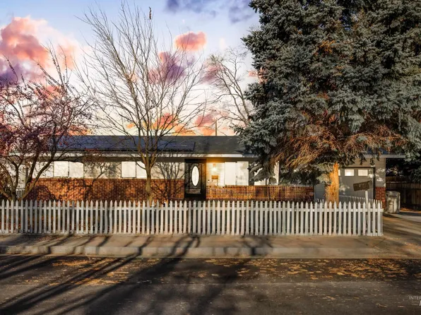 510 Chestnut St, Mountain Home, ID 83647