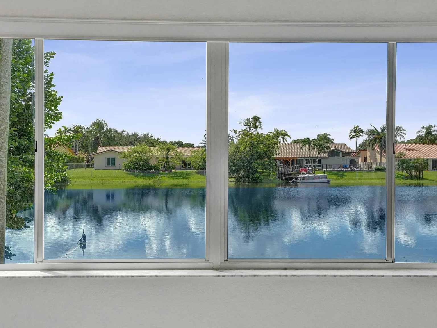 4 bed, 4.0 bath, 3287 sqft, $7,000 — Photo 1