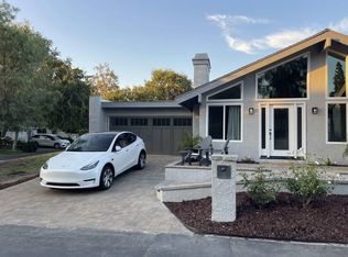 22863 Ridge Route Ln, Lake Forest, CA 92630