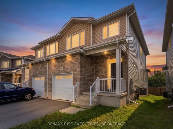 1233 Max Cres, Kingston, ON K7P 0P2