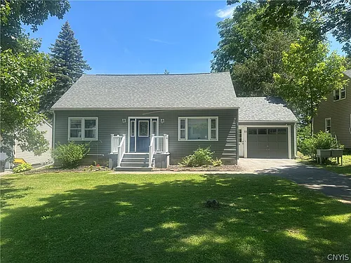 11 Winmar Cres Photo 1