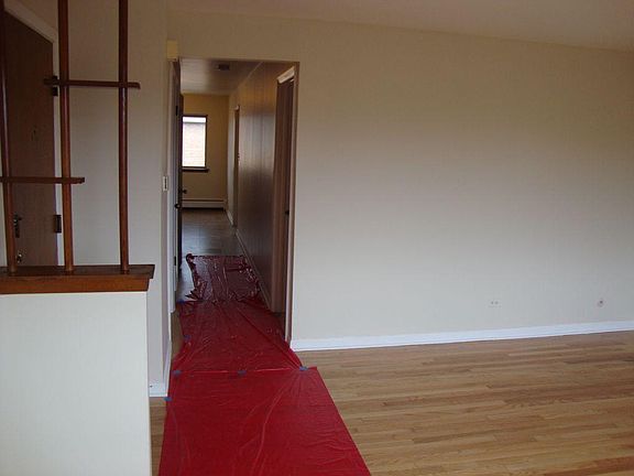 4th image of 9230 Sally Ln APT 2