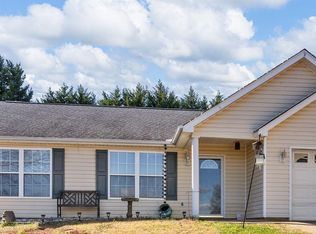 727 Evelyn Mae Rd, Inman, SC 29349