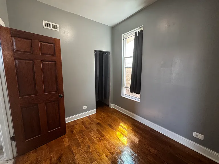 2726 W Adams St #2 — Photo 5