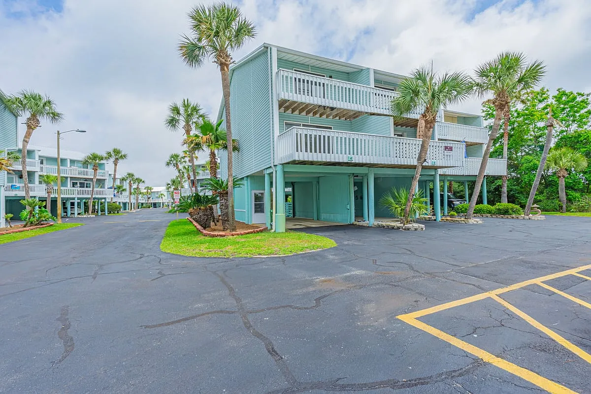 8522 Gulf Blvd. Unit 4 — Photo 1