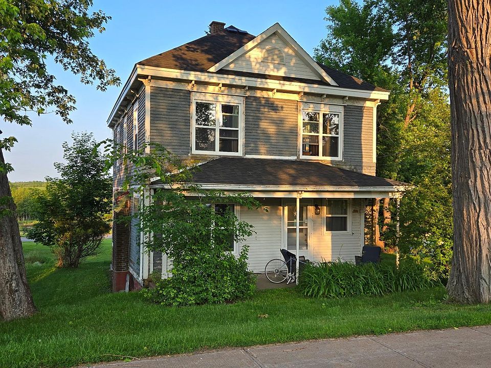 1st image of 151 Mackay St