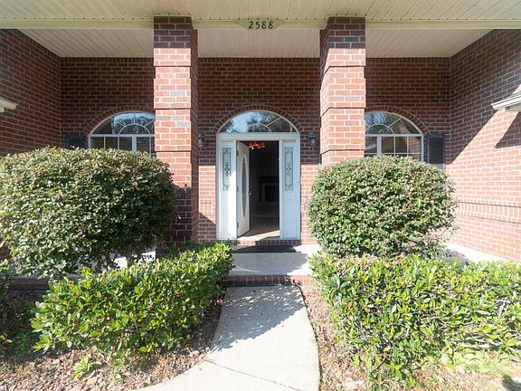 3rd image of 2588 Hidden Creek Dr