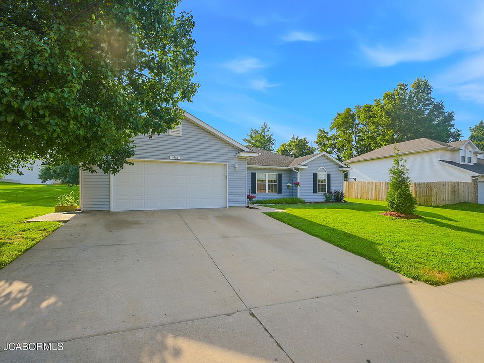 1st image of 3904 Derby Ridge Dr