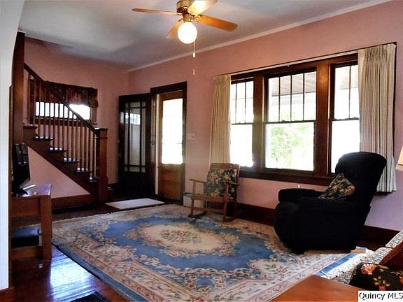 4th image of 2828 College Ave