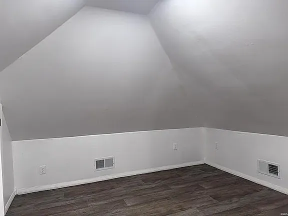 217 N F St — Photo 18