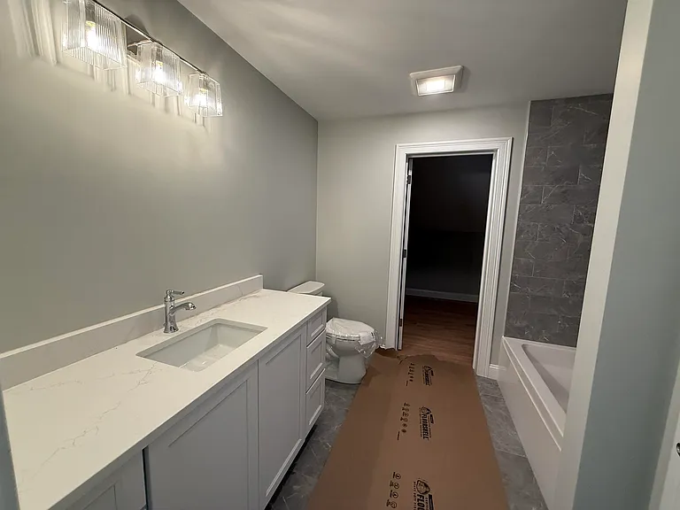 8 Madison Ln — Photo 16