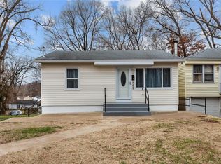 709 Greenwood Pl, Collinsville, IL 62234