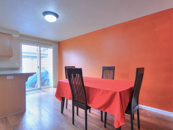 4th image of 1265 NW Trail Ave Unit 12