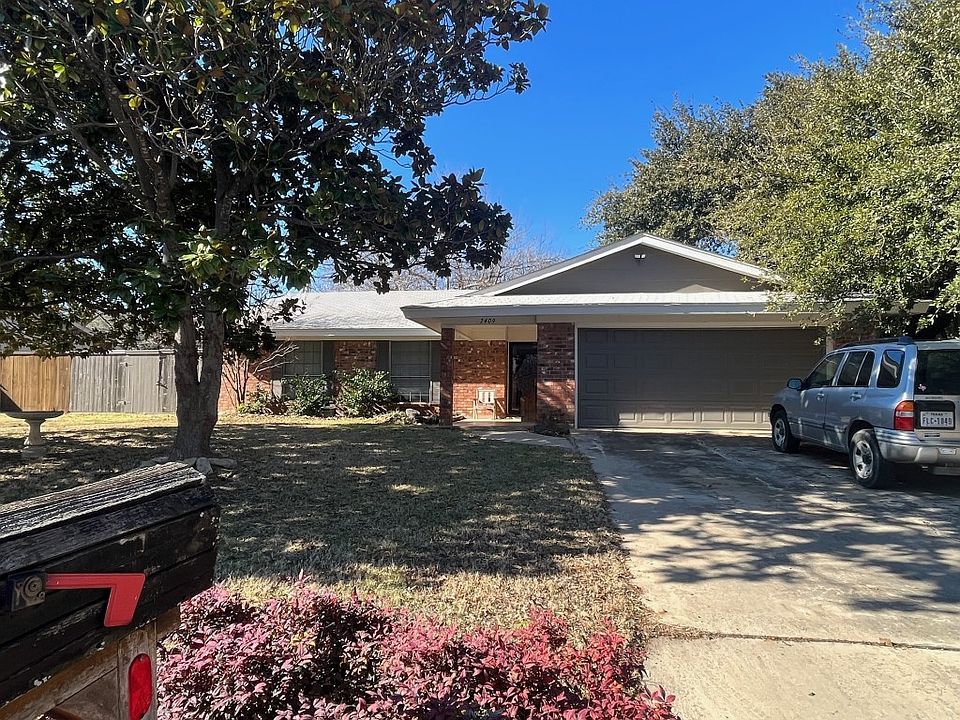 1st image of 2409 Monterrey Dr