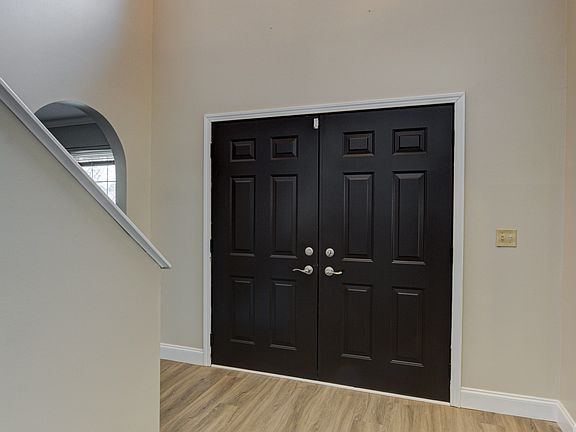5th image of 3722 Carlotta St