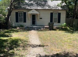 611 Spruce St, Halstead, KS 67056