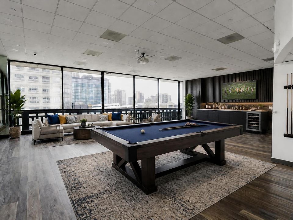 1st image of 2016 Main St #Penthouse 2
