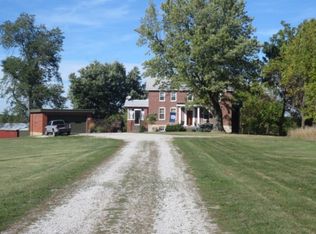 11237 Memorial Park Rd, Burlington, IA 52601