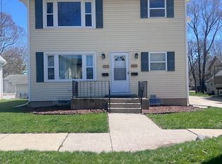 119 N Washington St, Elkhorn, WI 53121